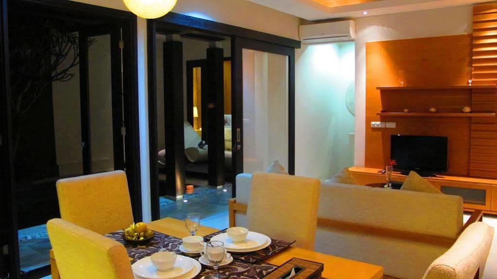 The Nibbana Villas Seminyak Exterior foto